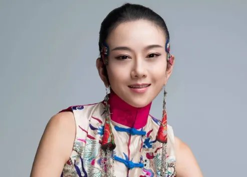 杨丽萍的豪华宫殿被查，内部肮脏不堪，网友直呼封的好，究竟咋回事？