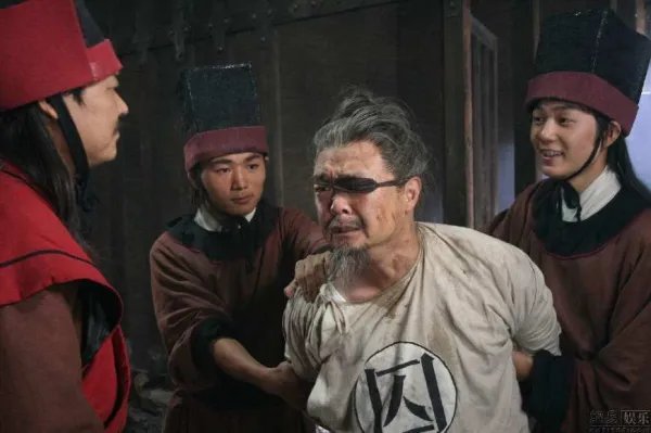 人民的名义里侯亮平的妻子钟小艾，是何背景？