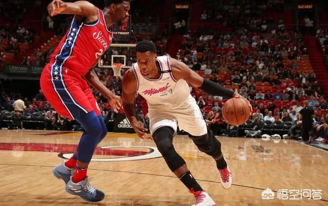 白边自称是传统中锋代表，曾经和恩比德大打口水战，今天两人场上相遇，结果如何？