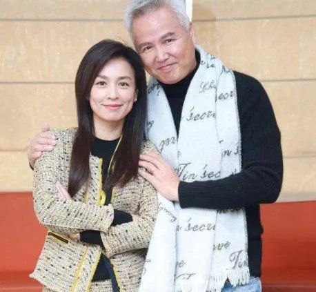 张庭夫妇的社交平台被禁言，他们的问题有多严重？