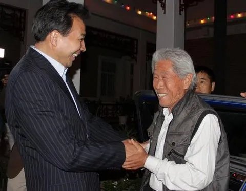 滞留印度50多年的王琪老人顺利回国了吗？