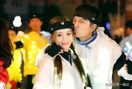 对于李小璐复出，大家有什么看法？