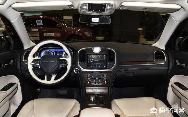 克莱斯勒300C怎么样，值得入手吗？