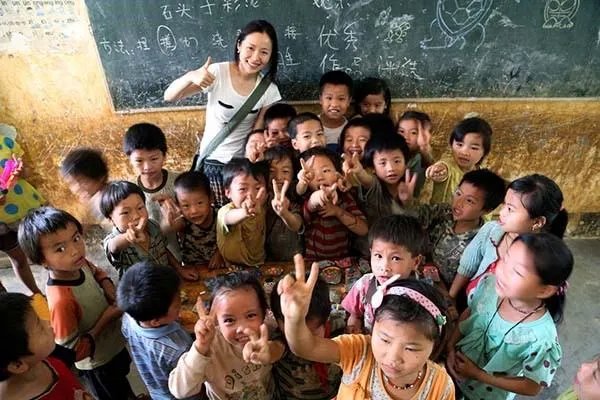 江一燕获设计师奖引发热议，她的奖项是假的吗？？