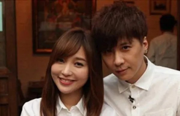 这都2020了，错过了18年，金莎李智楠还玩隔空示爱？ ​