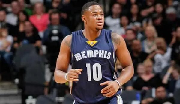 18分8篮板单挑雷霆三巨头，灰熊后悔送走兰多夫了吗？