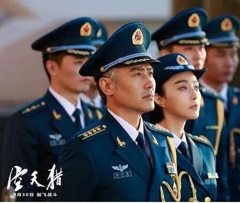 范冰冰李晨秀恩爱之作《空天猎》为何票房如此惨淡?