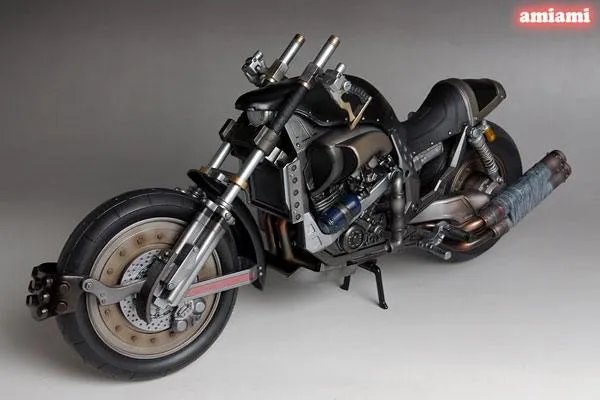 最终幻想中克劳德的重机车叫什么?