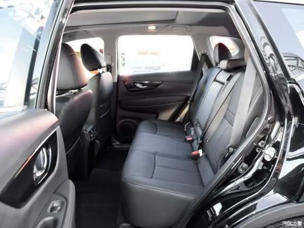 优惠幅度不错的奇骏，性价比分析，是你的中意的SUV吗？