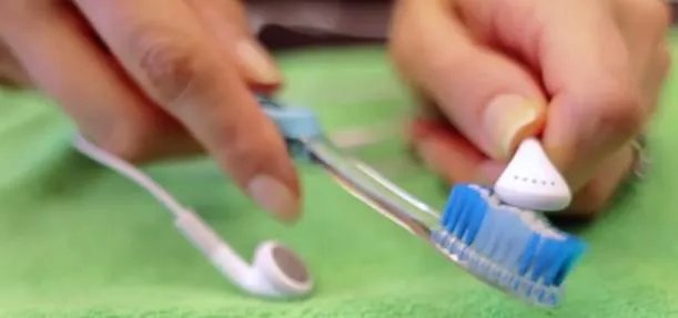 11招教你清洁电子设备：脏东西别用牙签挑