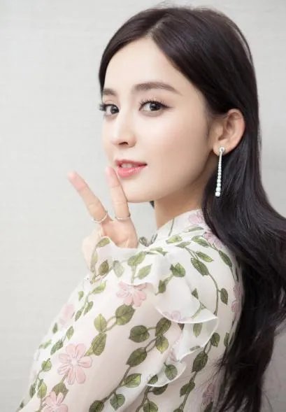 国内最美的十大女明星分别是谁？