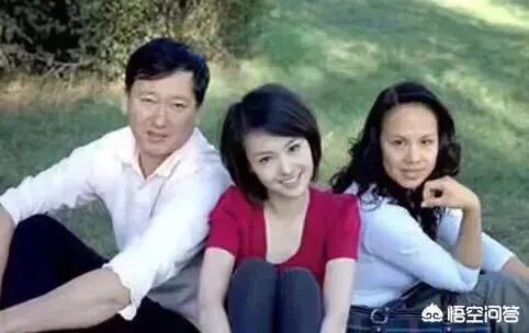 如何看待沈阳沈北某小区着火，郑爽爸爸冲进火场救人？