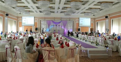 适合婚礼的歌曲有哪些 中英文歌曲让婚礼更烂漫