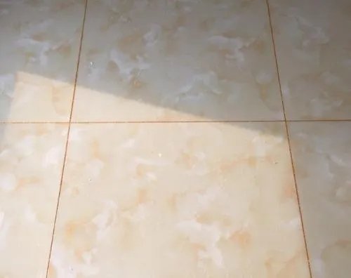 瓷砖脏了用什么东西来清洗