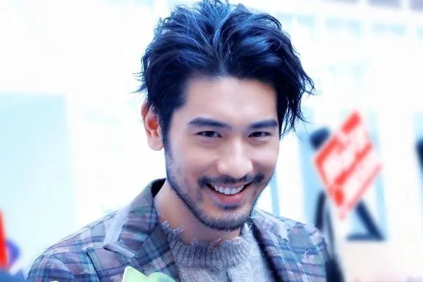 高以翔焦俊艳相爱证据 现实中结婚了吗