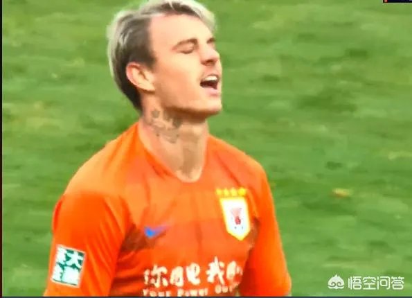 山东鲁能2:2河南建业，裁判傅明两次争议判罚导致鲁能痛失3分，如何评价？