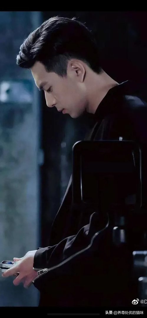 为什么这么多人喜欢李现？