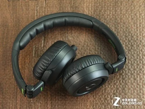 高端音质也要前卫! AKG Q460耳机评测