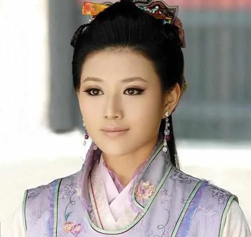 刘亦菲版花木兰要来了，能PK掉赵薇袁咏仪杨丽菁吗？