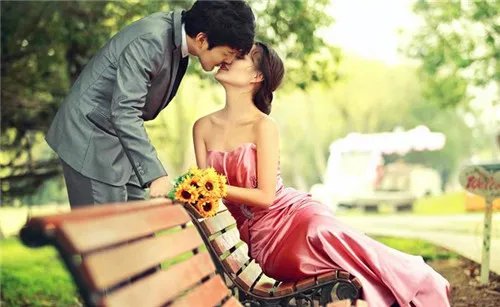 婚纱团购贵吗 婚纱团购的好处有哪些