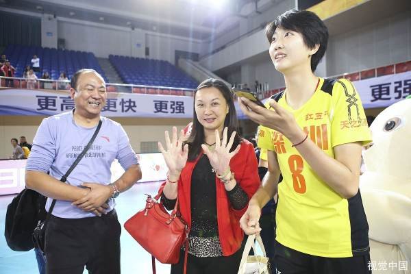 袁心玥会成为中国女排历史上的又一传奇副攻吗？