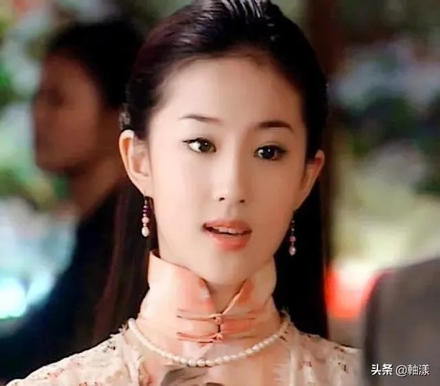 刘亦菲居然瘦出了排骨胸，身材傲人的天仙事业还有高光时刻吗？