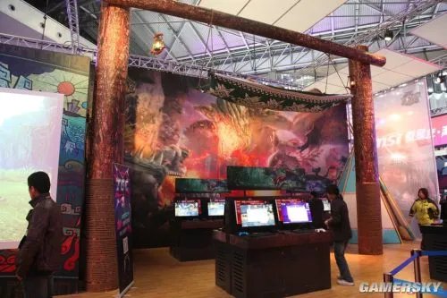 TGC 2013：腾讯嘉年华今日开启 带你逛场馆看美女