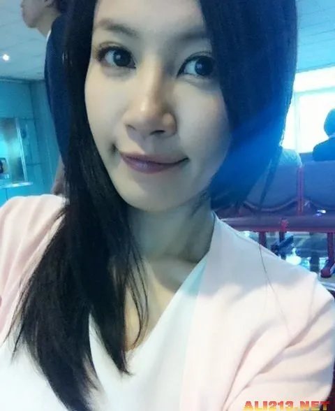 一次看个够！台湾女优观月雏乃自拍照大集合