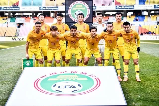 李铁带领的中国男足在东亚杯获得了季军，大家怎么看？