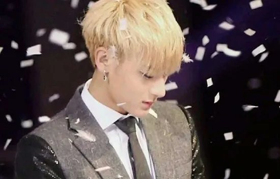 黄子韬家庭背景惊呆网友 黄爸爸自曝身家200亿