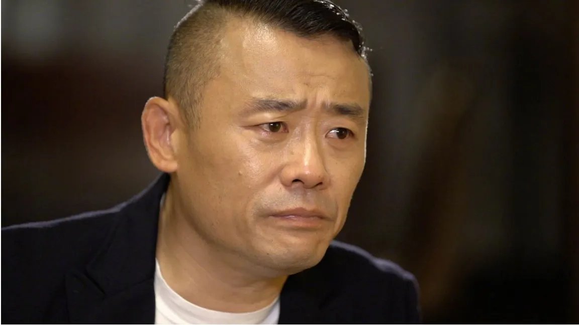 贬低郭德纲太俗，骂徐峥是头猪，枪毒案后销声匿迹的周立波，如今怎么样了？