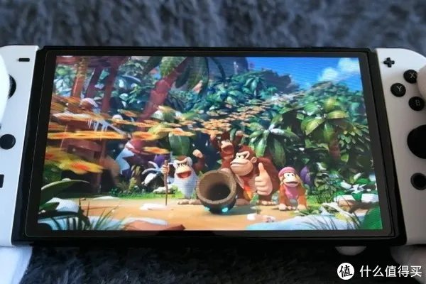 瞎摸瞎玩 篇二十八：来了来了，OLED来了——任天堂Switch OLED版本开箱与简单对比