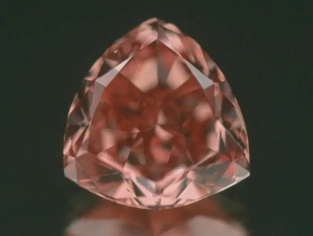 有什么稀有的彩钻吗？