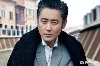 张若昀和唐艺昕公布婚讯，为什么很多人要跳出来说她和吴秀波这件根本没有的事情呢？