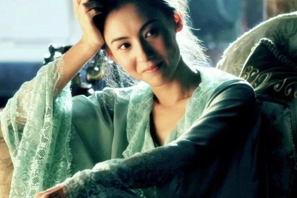 向华强太太陈岚，为何多次发文嘲讽张柏芝？