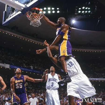 科比职业生涯十佳球图片欣赏砍81分神迹骑扣霍华德