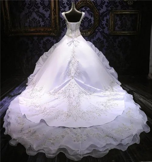 西安婚纱礼服租赁一般多少钱   租赁婚纱礼服要注意什么