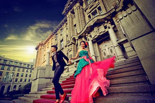 西式婚纱照图片大全  拍婚纱照怎么笑好看