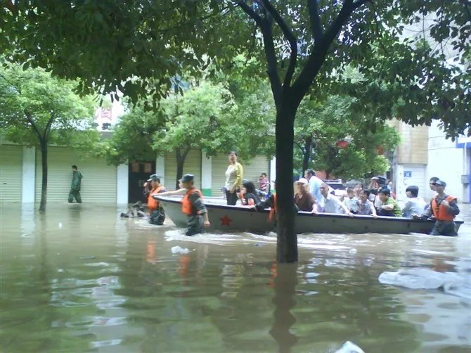 湖北强降雨已致超65万人受灾，湖北人今年有多难？