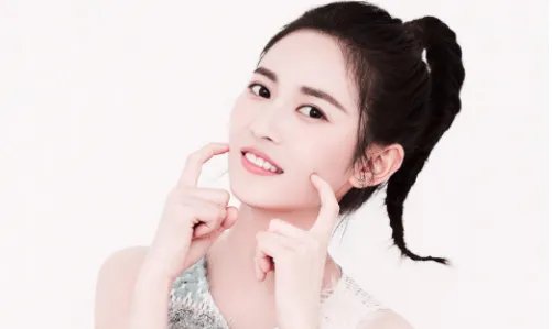 陈钰琪出道五年没传过绯闻，邓伦一句话道破玄机，原因究竟是什么？