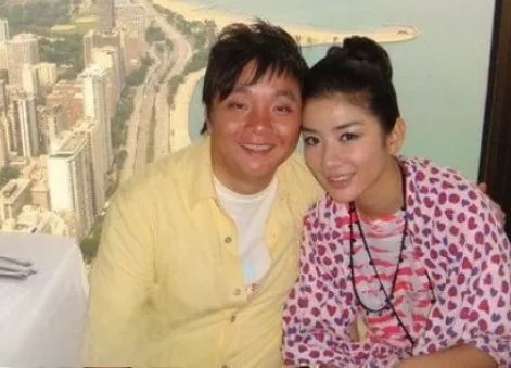 黄毅清和姜凯哪个有钱 黄奕的两任前夫有什么共同点