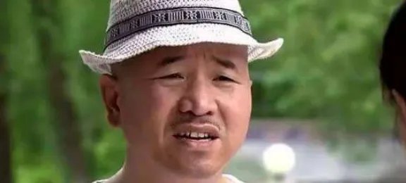 51岁“刘能”二婚后儿女双全，前妻照片曝光：他为什么要离婚？