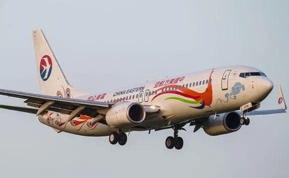 东航一架波音737客机在广西藤县坠毁，民航客机一般寿命多久？