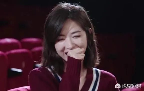 《乘风破浪的姐姐里面，为什么万茜那么受女明星的欢迎？