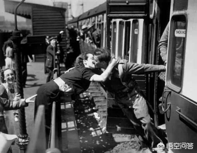 哪些明星经常出席时尚慈善晚会？