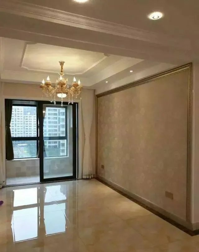 新房家具还没入场，老婆天天都要去看一遍，连邻居看了都来模仿！