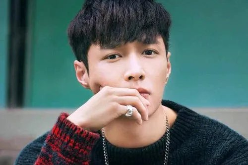 作为张艺兴的粉丝，如何看待张艺兴爆出的黑料？