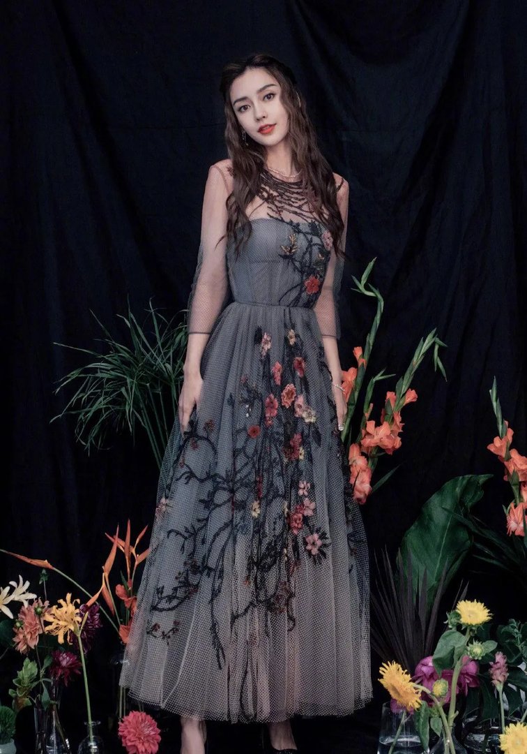 Angelababy绝美精灵造型曝光，她的哪些造型惊艳过你？