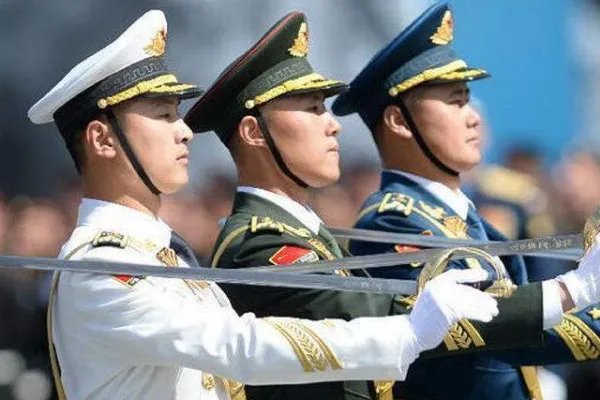 俄罗斯红场阅兵中国为什么去