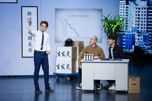 为什么翟天临学术造假风波后现身机场,无粉丝接机显冷清,生活依旧奢华?